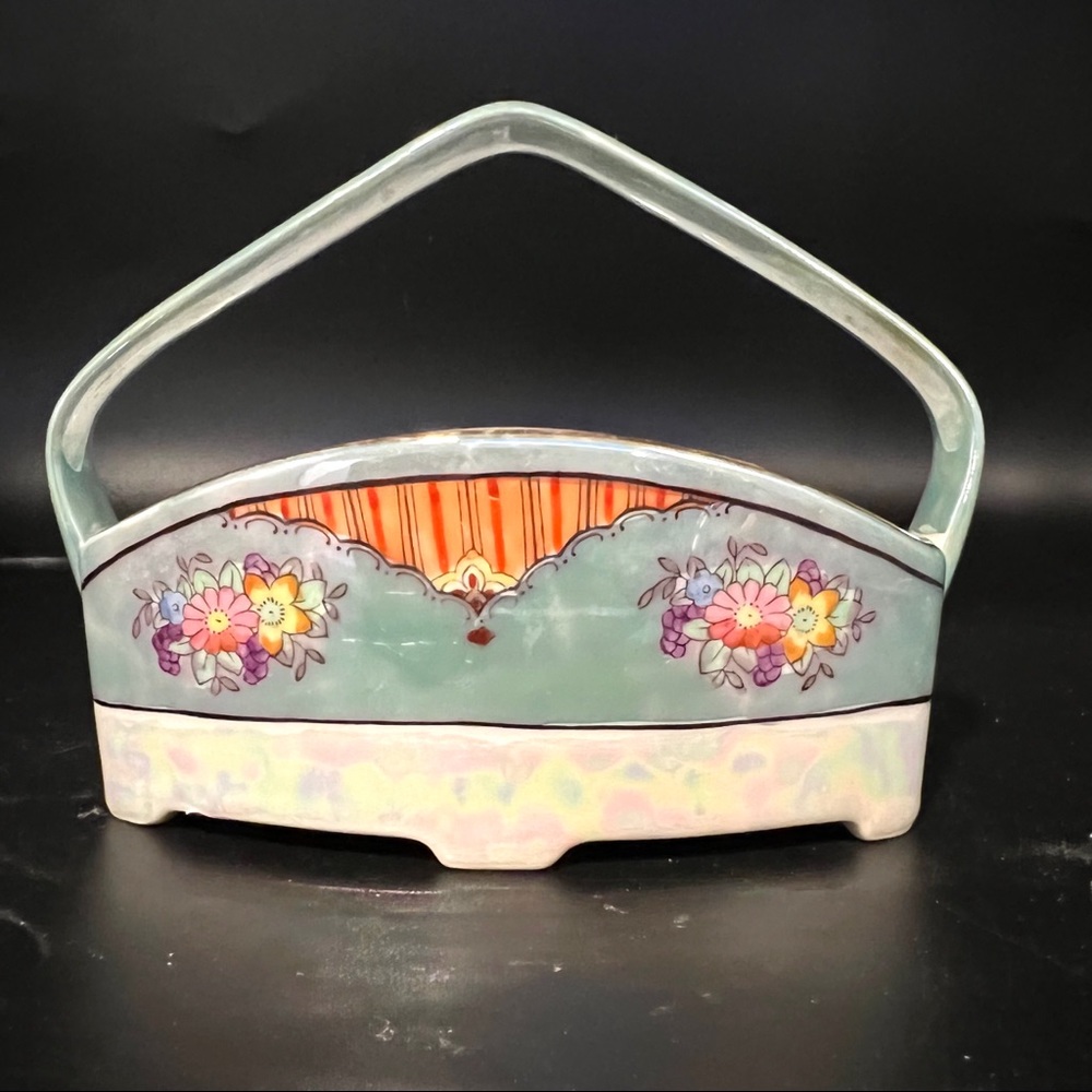 Noritake vintage Basket.  Trinket or Brides  1921-1925. Porcelain